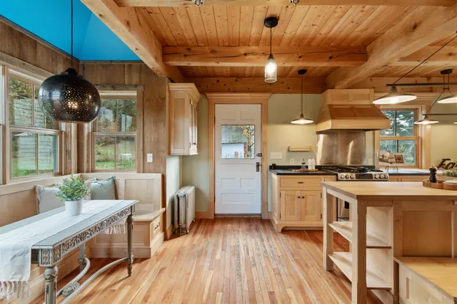 $549,000 | 14 Fairfield Road, Fletcher, VT 05444