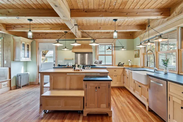 $549,000 | 14 Fairfield Road, Fletcher, VT 05444