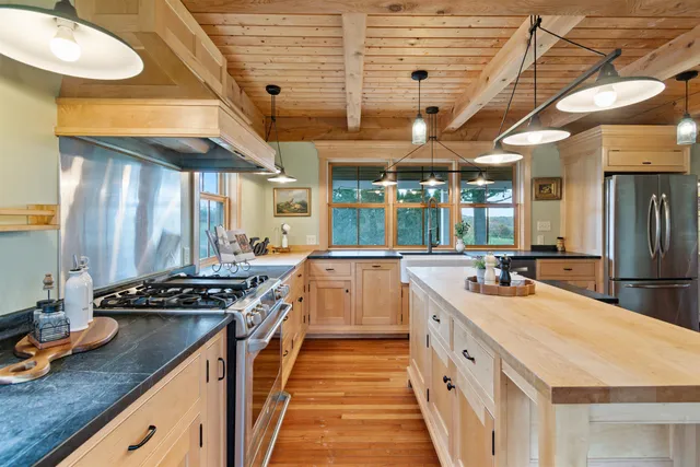 $549,000 | 14 Fairfield Road, Fletcher, VT 05444