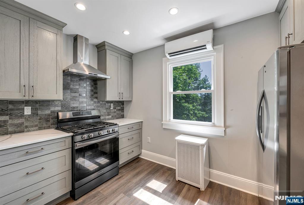 1275 Princeton Road Teaneck, NJ 07666 - Photo 12 of 26