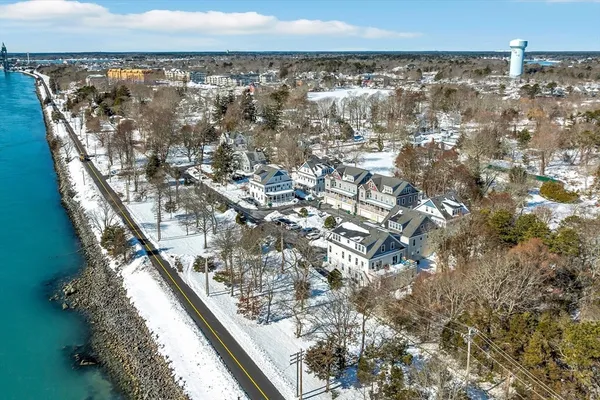 $489,900 | 3 Honora Lane, Unit 3, Bourne, MA 02532