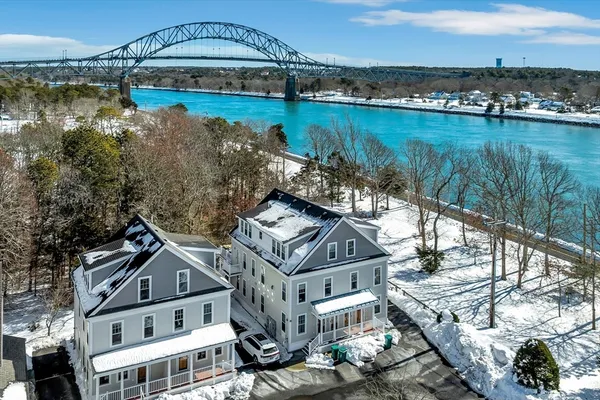 $489,900 | 3 Honora Lane, Unit 3, Bourne, MA 02532