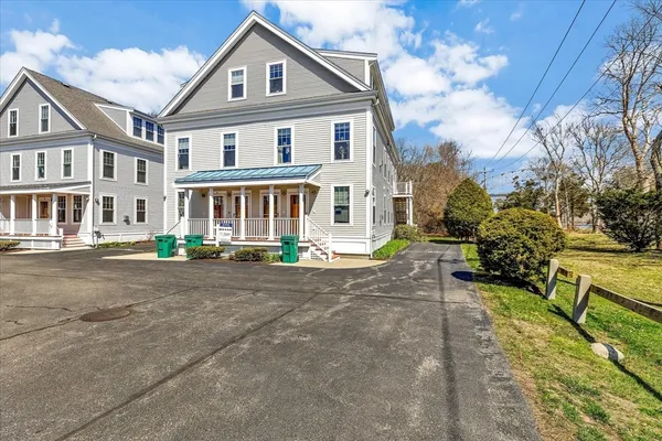 $474,900 | 3 Honora Lane, Unit 3, Bourne, MA 02532