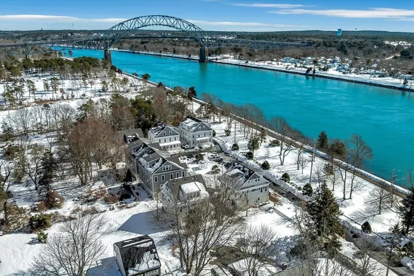 $474,900 | 3 Honora Lane, Unit 3, Bourne, MA 02532