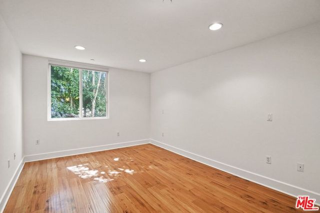 $3,595 | 833 North Edinburgh Avenue, Unit 109, Los Angeles, CA 90046