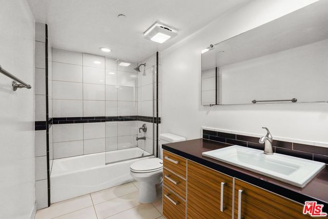 $3,595 | 833 North Edinburgh Avenue, Unit 109, Los Angeles, CA 90046