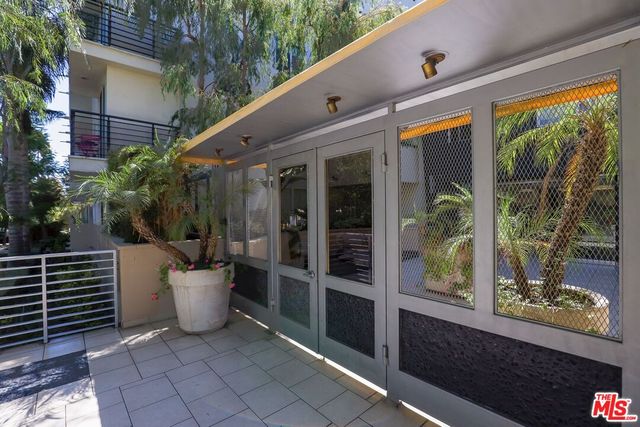 $3,595 | 833 North Edinburgh Avenue, Unit 109, Los Angeles, CA 90046