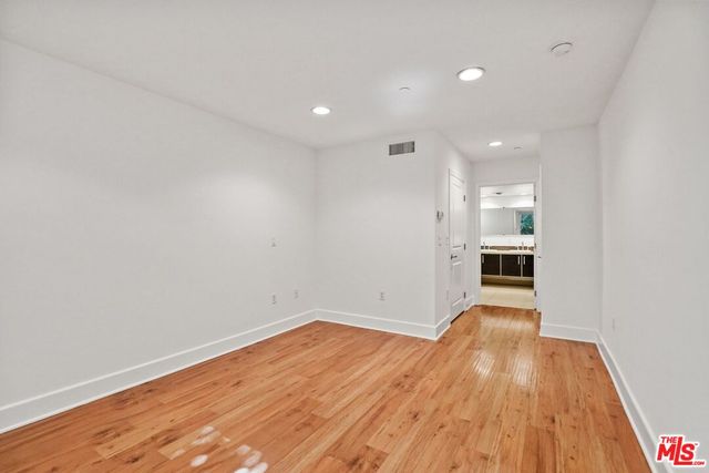 $3,595 | 833 North Edinburgh Avenue, Unit 109, Los Angeles, CA 90046