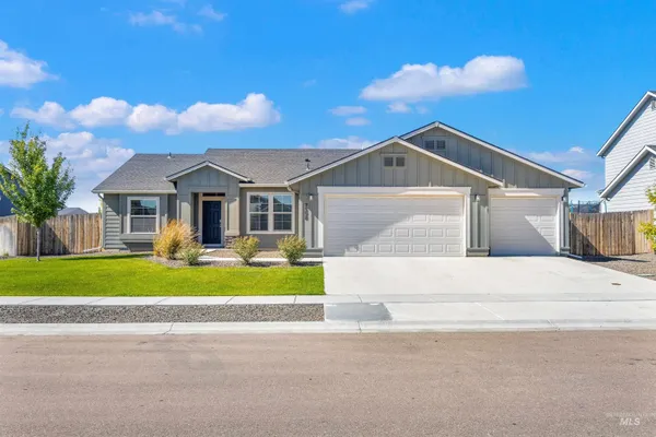 $439,900 | 7598 East Toussand Drive, Nampa, ID 83687