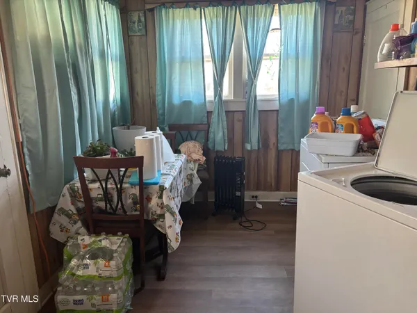 $185,000 | 219 Oak Street, Mountain City, TN 37683