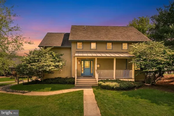 $715,000 | 40988 Redwing Song Lane, Lovettsville, VA 20180