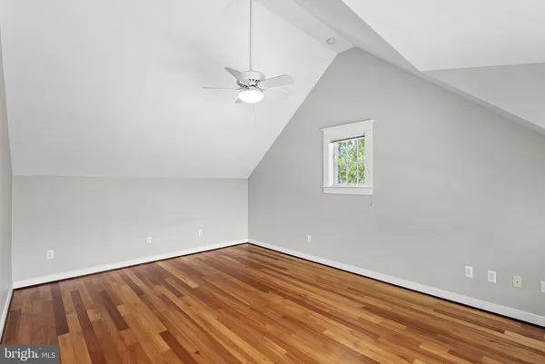 $715,000 | 40988 Redwing Song Lane, Lovettsville, VA 20180