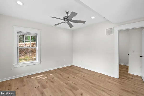 $715,000 | 40988 Redwing Song Lane, Lovettsville, VA 20180
