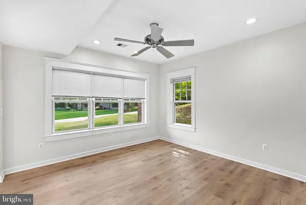 $715,000 | 40988 Redwing Song Lane, Lovettsville, VA 20180