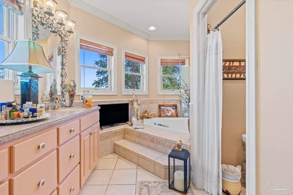 $1,699,000 | 5460 North Shore Road, Pensacola, FL 32507