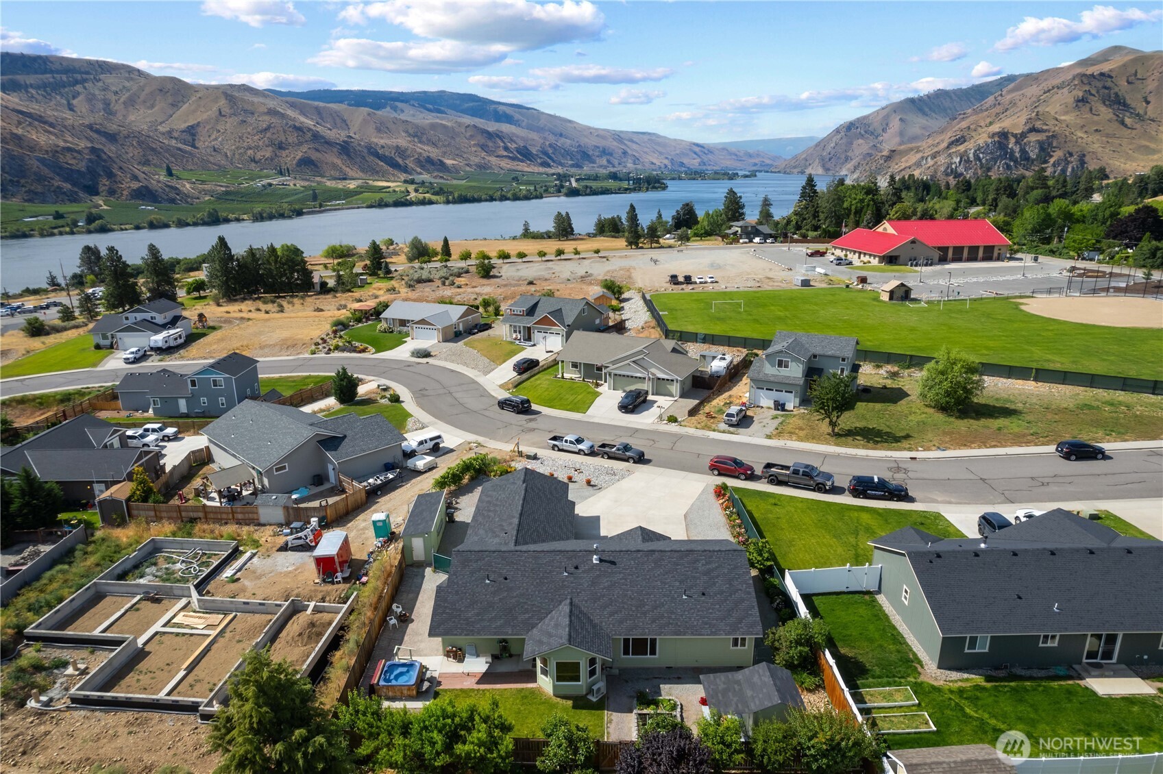 1010 Crest Loop Entiat, WA 98822 - Photo 2 of 35