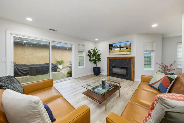 $489,999 | 3081 Sea Gull Lane, Stockton, CA 95219