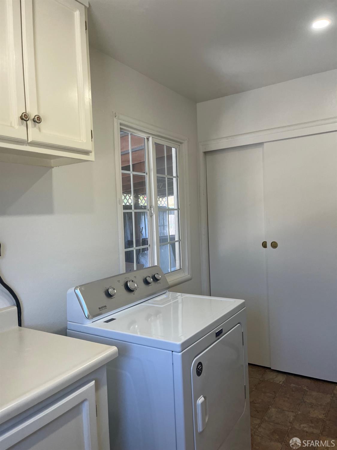 5880 Olinda Road El Sobrante, CA 94803 - Photo 20 of 31 Laundry room