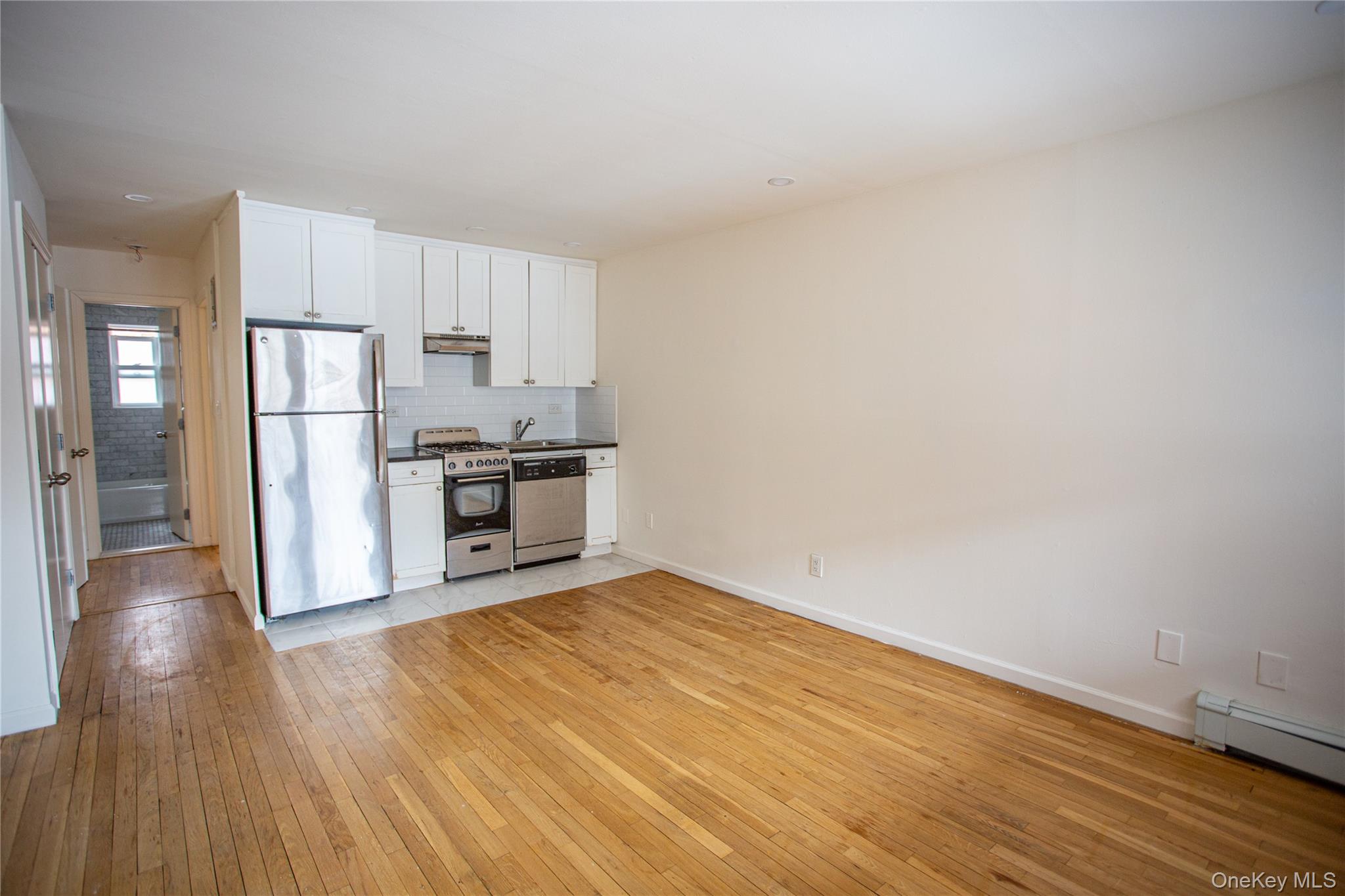 765 Shore Road, Unit 1M Long Beach, NY 11561 - Photo 2 of 12