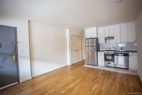 $2,275 | 765 Shore Road, Unit 1M, Long Beach, NY 11561