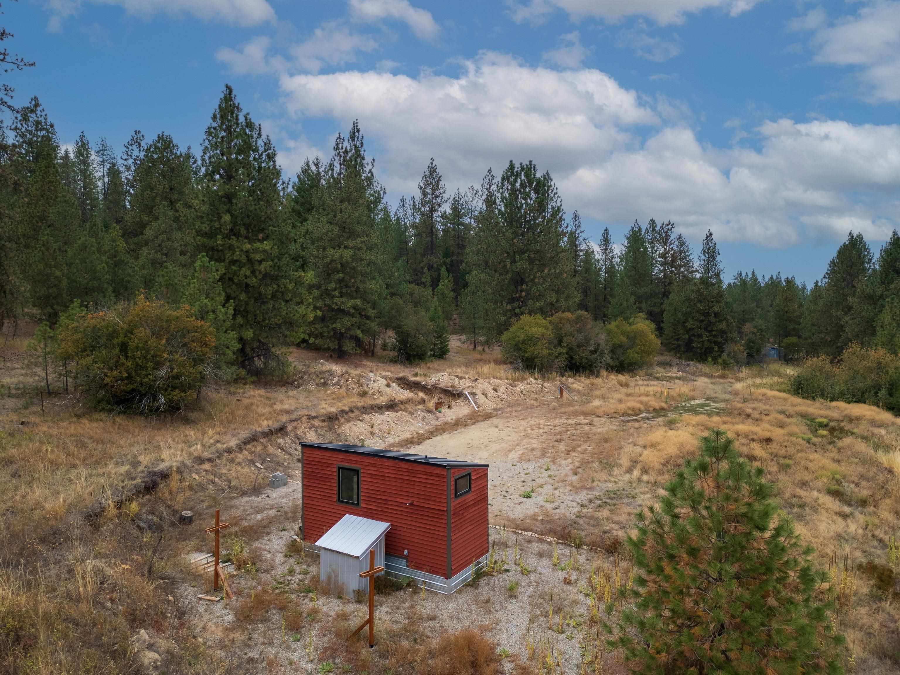 26237 North Spotted Road Deer Park, WA 99006 - Photo 3 of 32