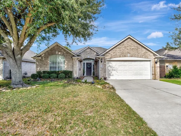 $380,000 | 1718 Buckingham Drive, Pasadena, TX 77504