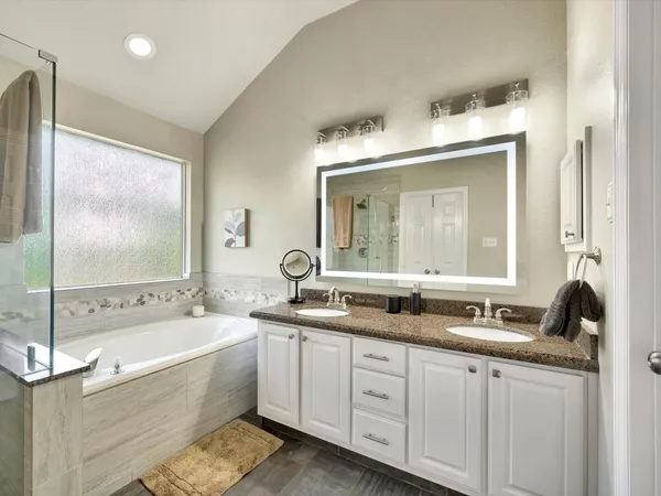 $380,000 | 1718 Buckingham Drive, Pasadena, TX 77504