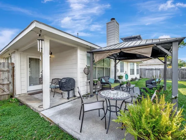 $380,000 | 1718 Buckingham Drive, Pasadena, TX 77504