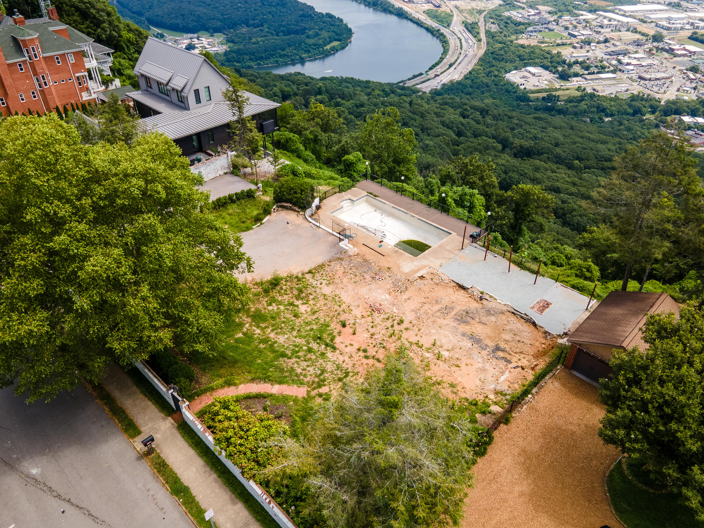 1107 East Brow Road Lookout Mountain, TN 37350 - Photo 11 of 27 EBrow-4