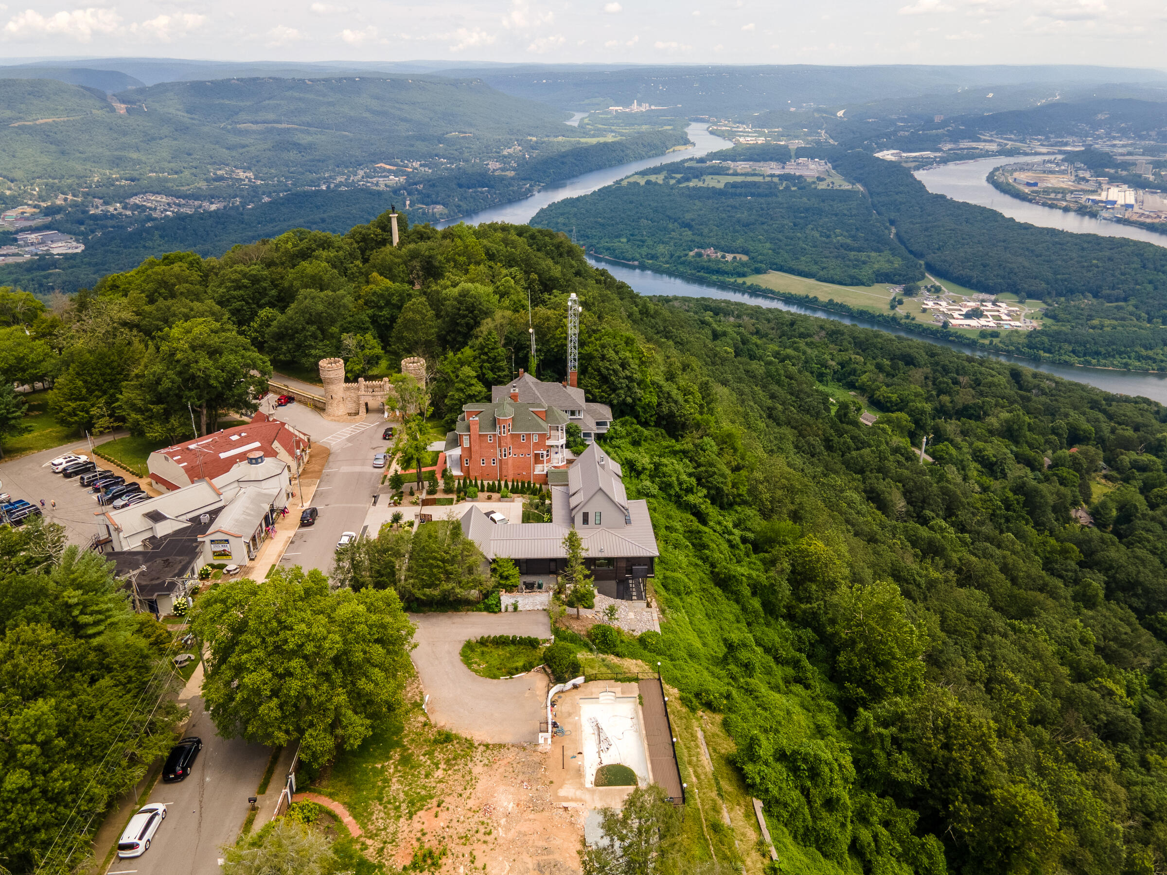 1107 East Brow Road Lookout Mountain, TN 37350 - Photo 13 of 27 EBrow-6