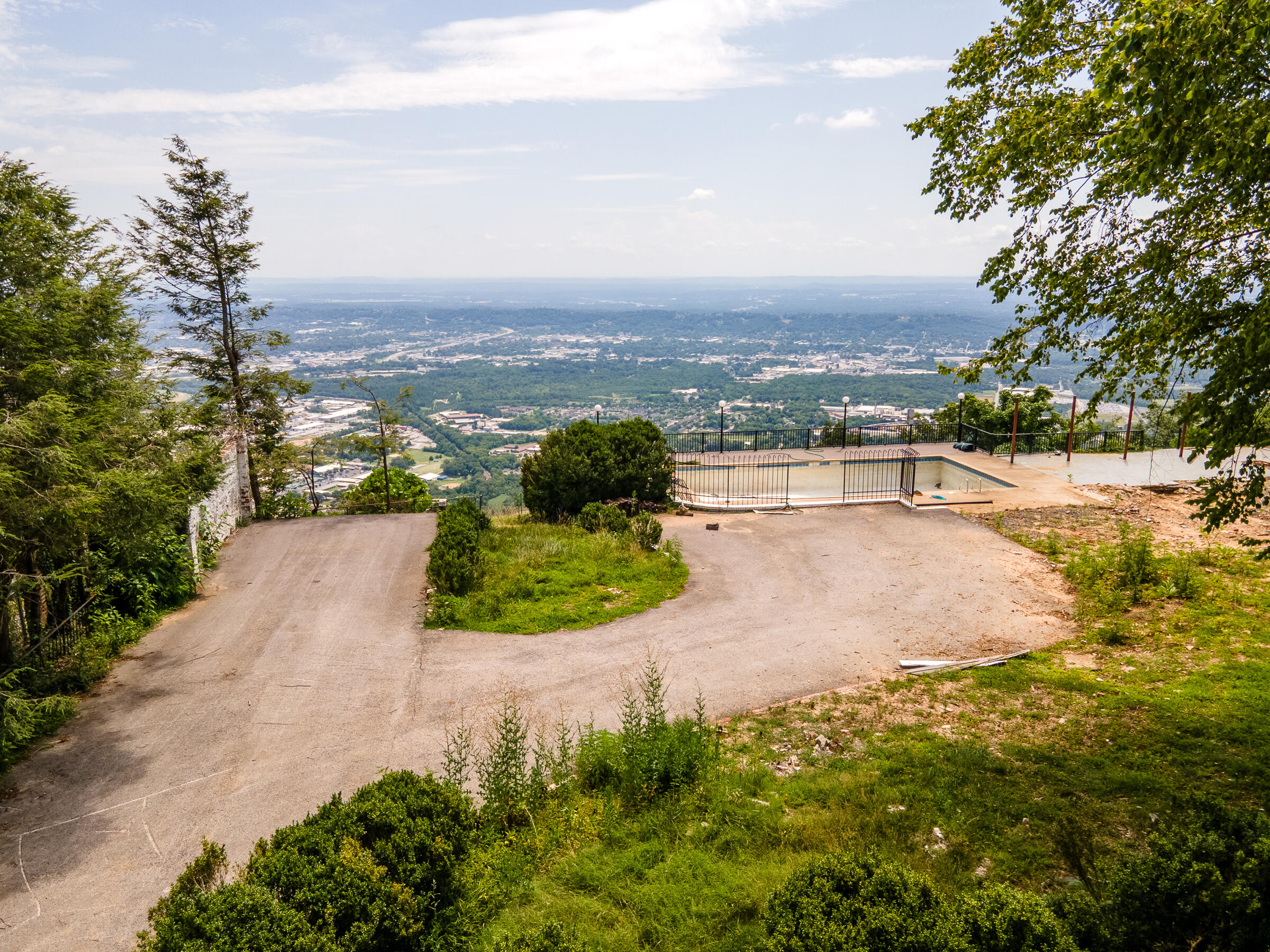 1107 East Brow Road Lookout Mountain, TN 37350 - Photo 8 of 27 EBrow-1
