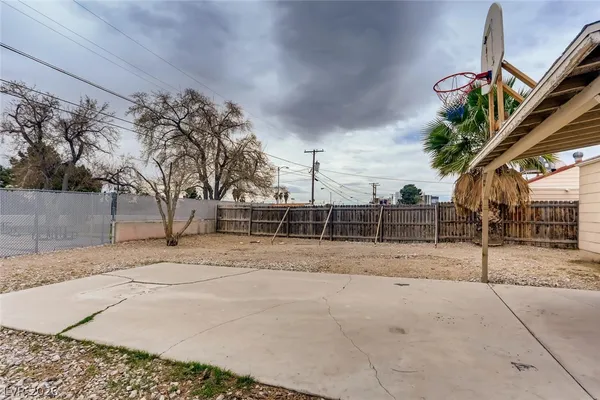 $1,495 | 904 Biltmore Drive, Las Vegas, NV 89101