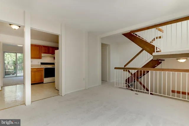 $2,700 | 9830 Sweet Mint Drive, Vienna, VA 22181