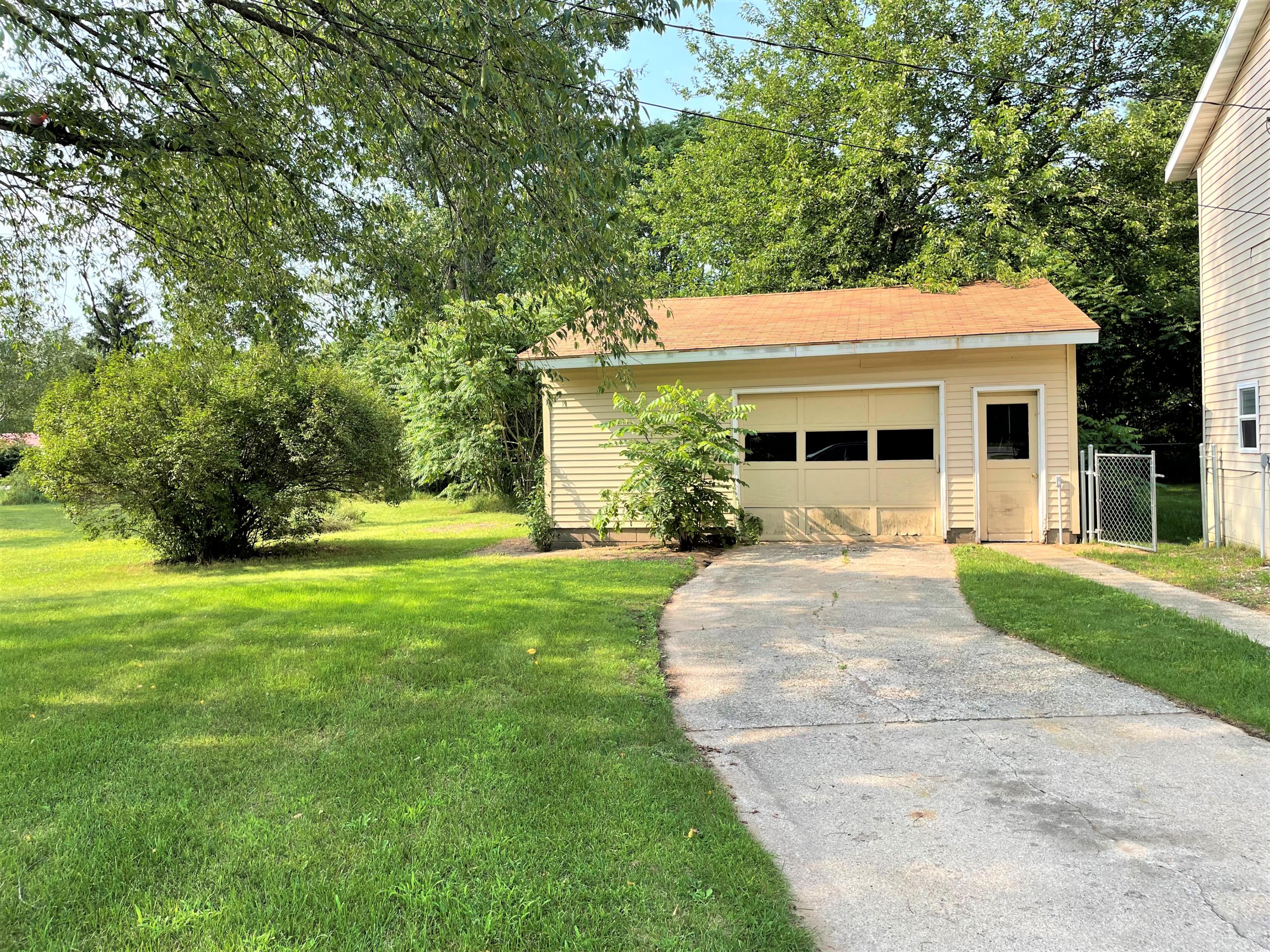 2978 Duck Lake Road Whitehall, MI 49461 - Photo 3 of 29 Detached Garage (2)