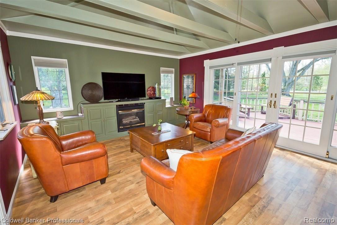 4435 Squirrel Road Bloomfield Hills, MI 48304 - Photo 14 of 35 592A9681.jpg