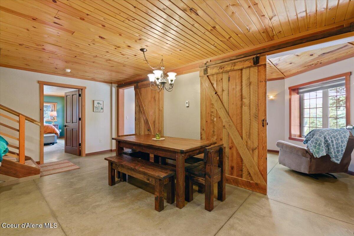 21807 East Doyle Road Cataldo, ID 83810 - Photo 24 of 80 24-Dining