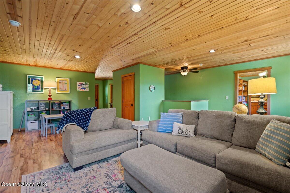 21807 East Doyle Road Cataldo, ID 83810 - Photo 50 of 80 50-Sitting Room