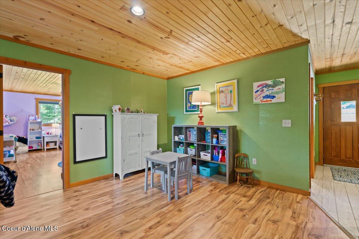 21807 East Doyle Road Cataldo, ID 83810 - Photo 51 of 80 51-Sitting Room
