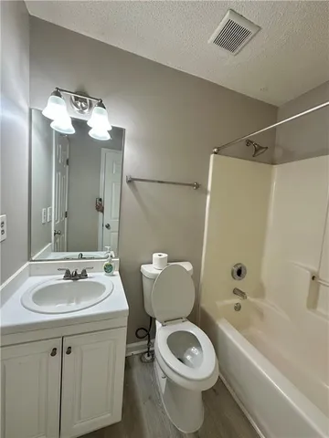 $1,825 | 4143 Lake Mist Drive Northwest, Kennesaw, GA 30144