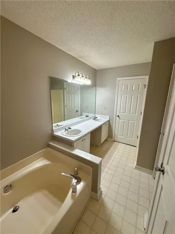 $1,825 | 4143 Lake Mist Drive Northwest, Kennesaw, GA 30144