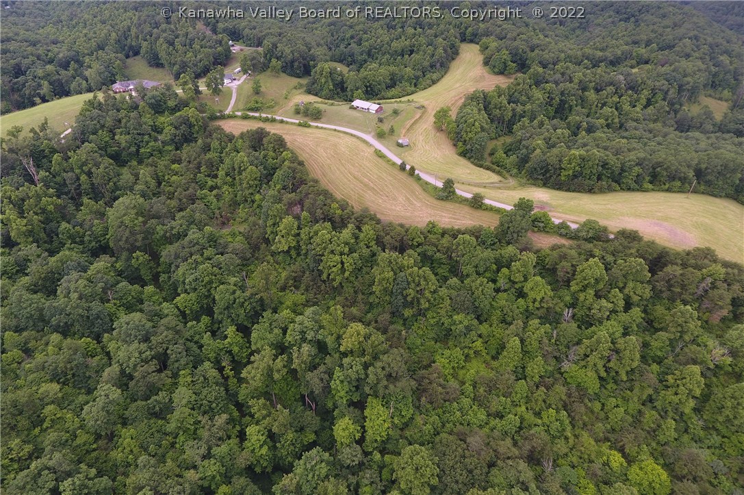 5013 Fisher Ridge Road Liberty, WV 25124 - Photo 11 of 47 Gallery Image 11
