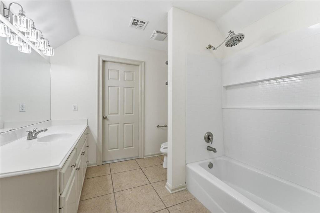 2709 Rue Calais Lake Charles, LA 70605 - Photo 32 of 43