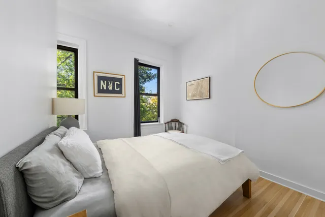 $3,900,000 | 323 5th Avenue | Park Slope