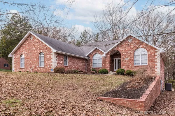$449,900 | 1715 Chelle Lane, Jefferson City, MO 65101