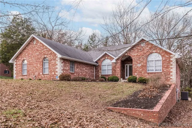$449,900 | 1715 Chelle Lane, Jefferson City, MO 65101