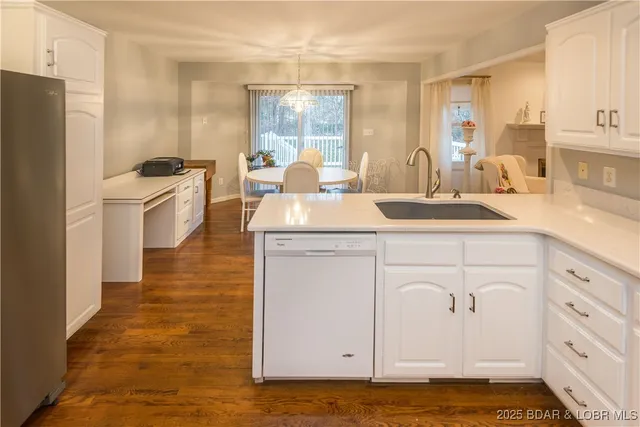 $449,900 | 1715 Chelle Lane, Jefferson City, MO 65101