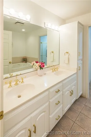 $449,900 | 1715 Chelle Lane, Jefferson City, MO 65101