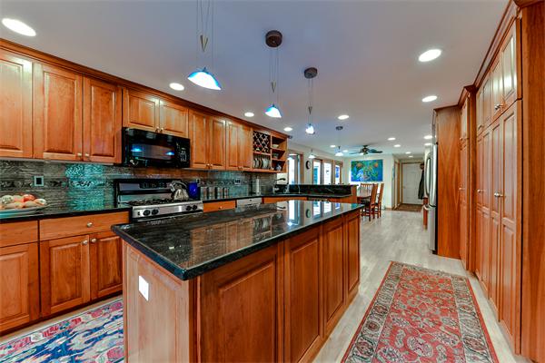 13 Alexander Road Hopkinton, MA 01748 - Photo 7 of 22 Gallery Image 7