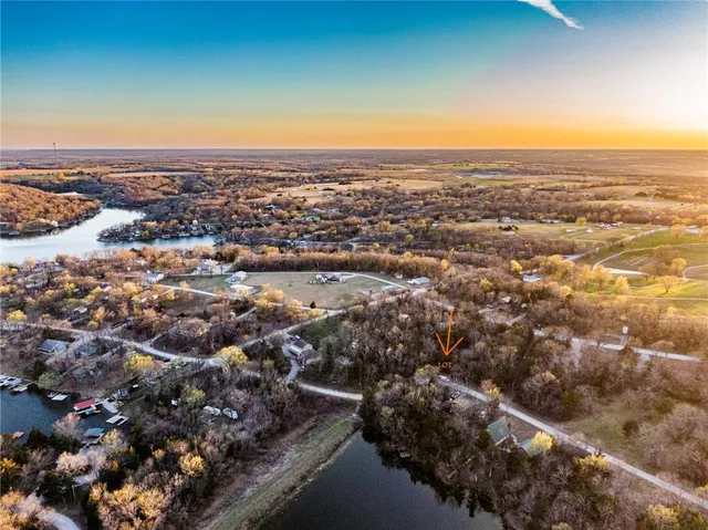 $8,000 | 114 Sugar Lake Drive, Mound City, KS 66056