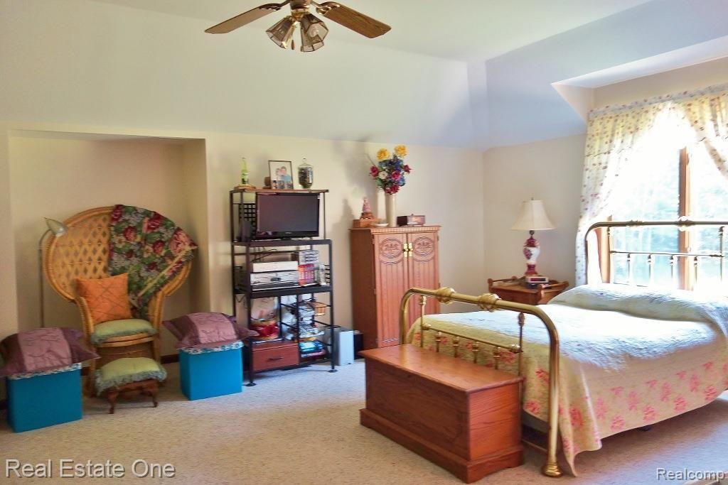 1405 Parker Road Holly, MI 48442 - Photo 24 of 51 ba Master bedroom 1 (1024x683).jpg